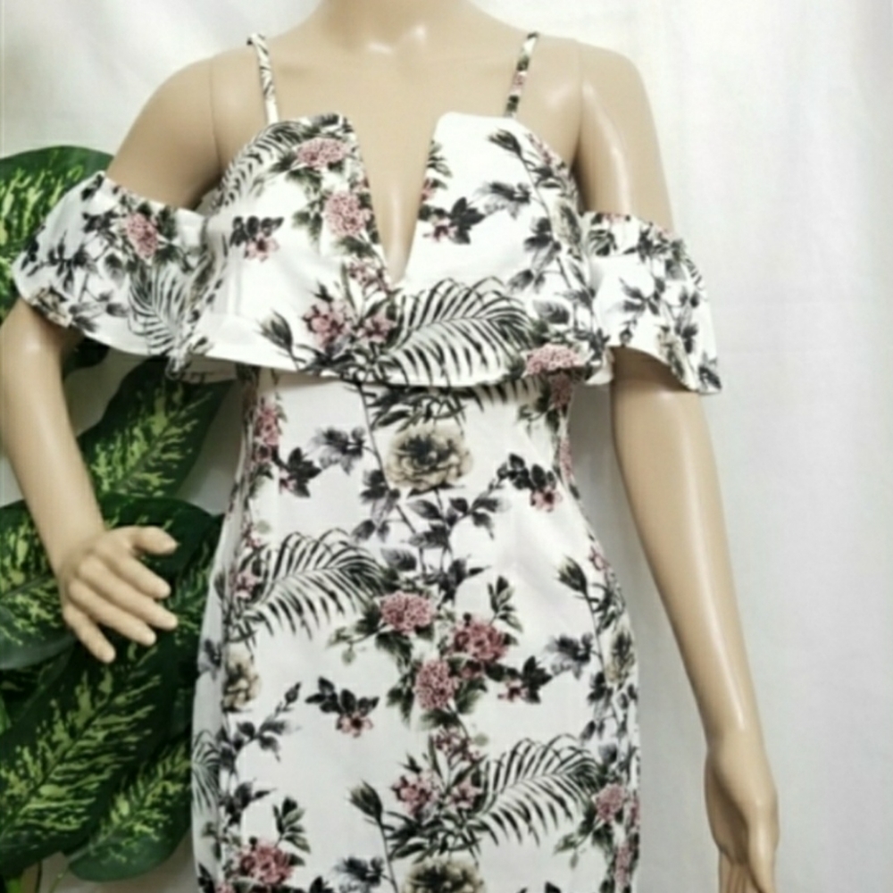 FLORAL DRESS - Picture 2 of 3